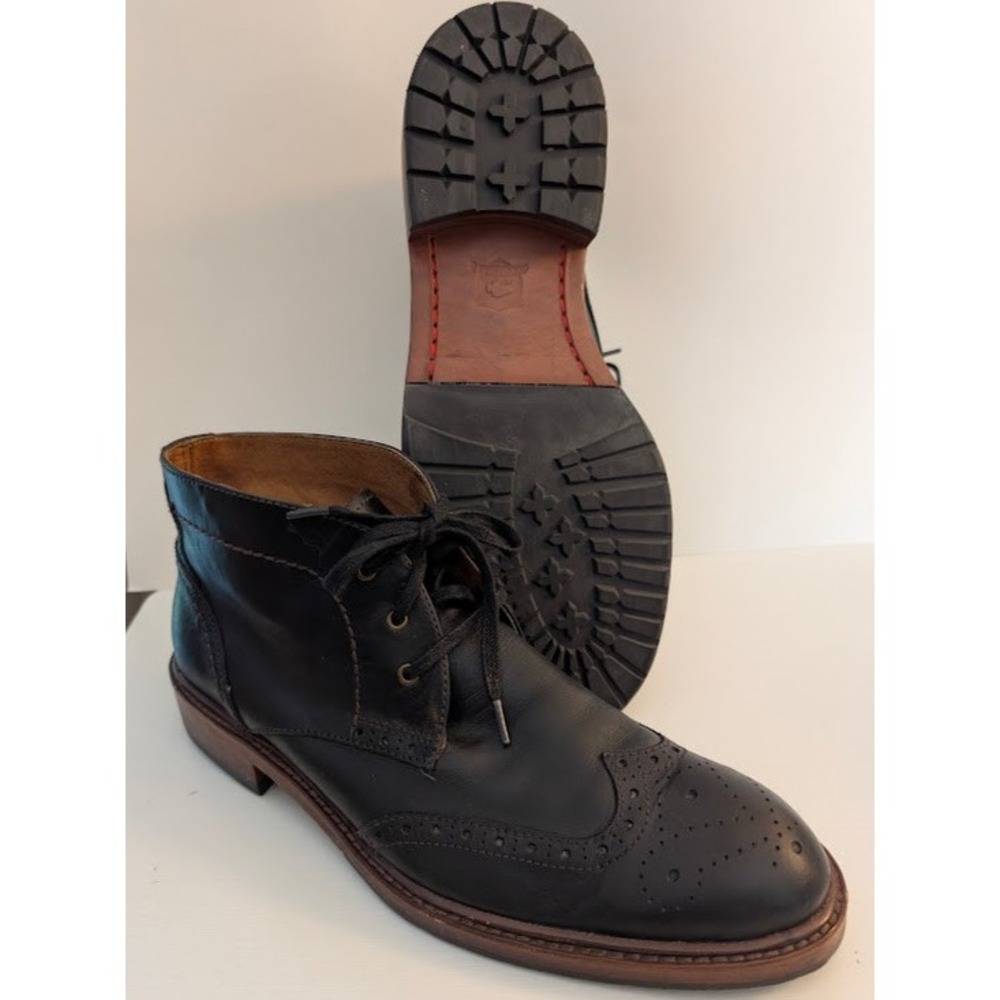 Trask Wingtip Chukka Boots Mens 9M‎ Black Perforated Leather Brogue 30-0312